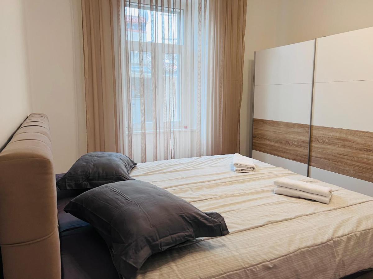 Apartment For Special Getaway Rose Пула Экстерьер фото