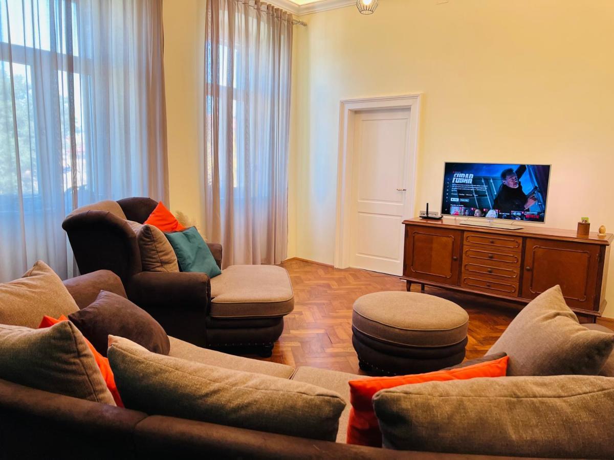 Apartment For Special Getaway Rose Пула Экстерьер фото